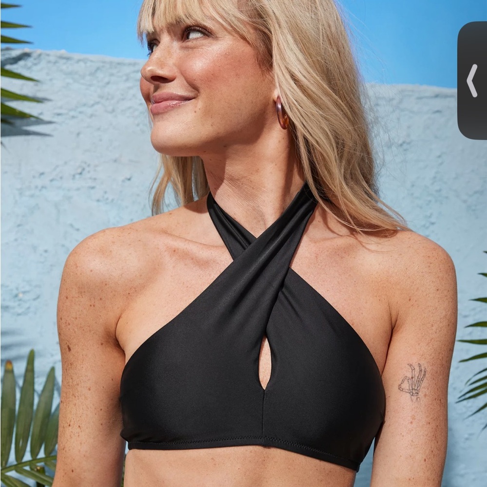 Aerie Crossover Keyhole Halter Bikini Top